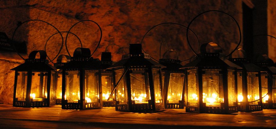 (Lanterns) light-353931_1920 pixabay_930x435